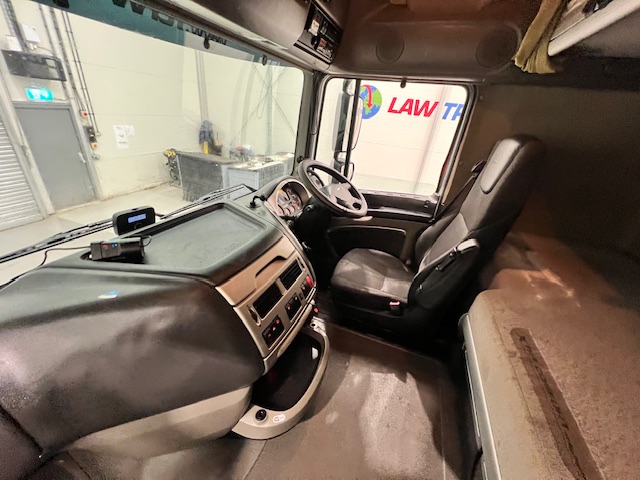 DAF XF105 460 6×2 Super Space Cab Tractor Unit