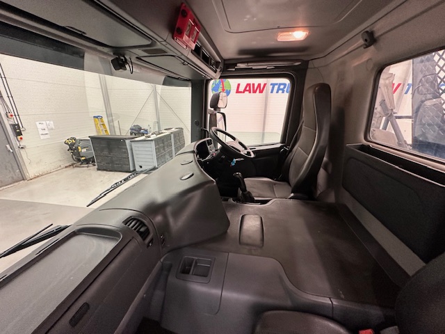 Scania P250 4×2 Day Cab Skip Loader