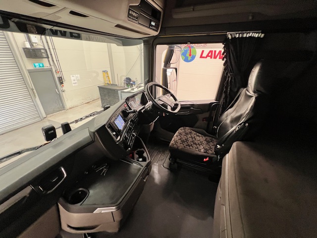 Scania S450 6×2 Midlift Highline Tractor Unit