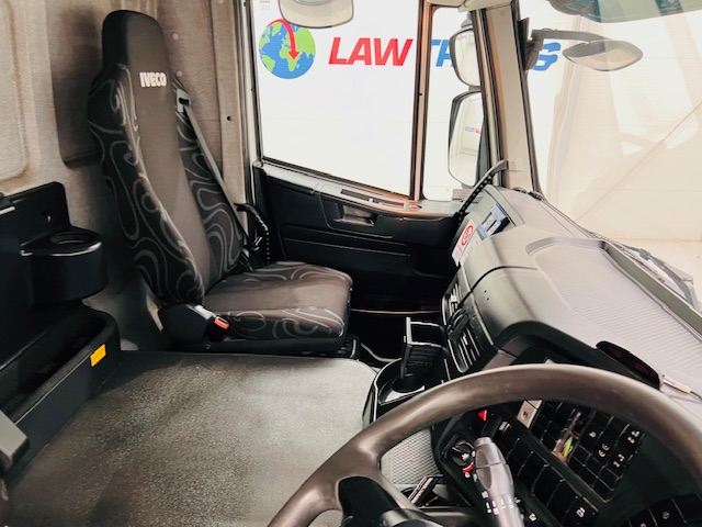 Iveco Stralis 310 AT Euro 6 6×2 Box Van