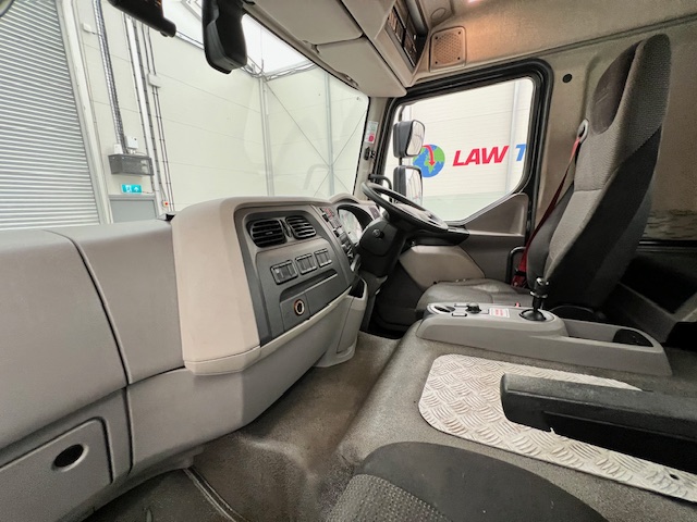 DAF LF 260 4×2 Rest Cab Tractor Unit