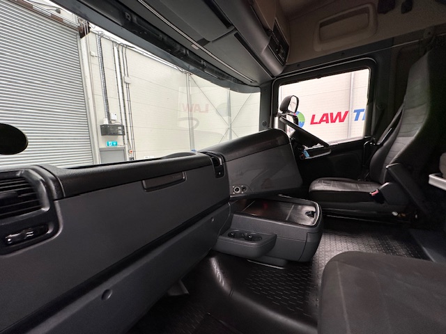 Scania R450 6×2 Midlift Highline Tractor Unit