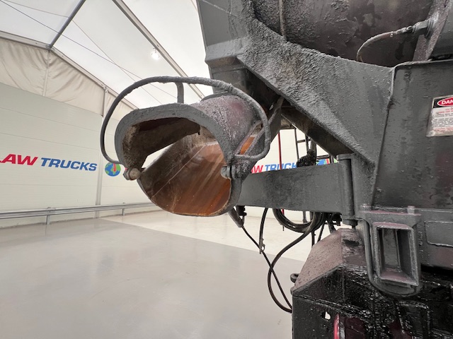 Hino 700 2813 6×4 Cement Mixer