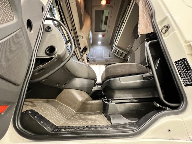 DAF XF 510 6×2 Midlift Tractor Unit Manual