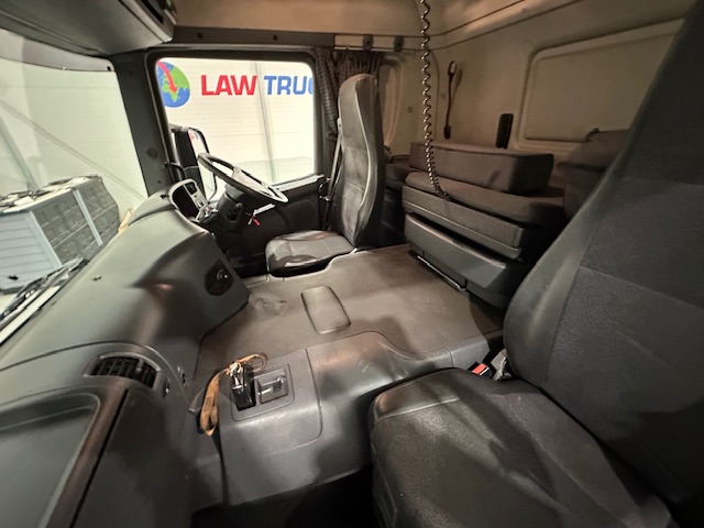Scania P310 6×2 10 Tyre Rear Lift Tilt and Slide Recovery