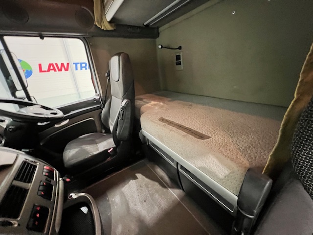 DAF XF105 460 6×2 Super Space Cab Tractor Unit