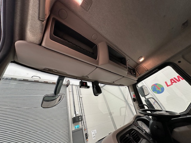 DAF LF 260 4×2 Urban Tractor Unit Trailer