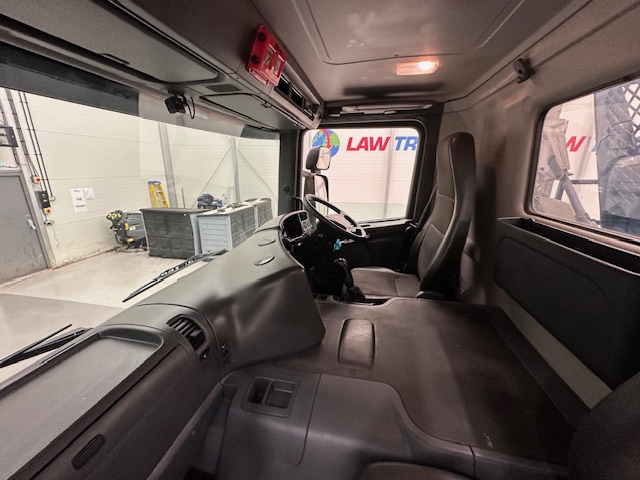 Scania P250 4×2 Day Cab Skip Loader