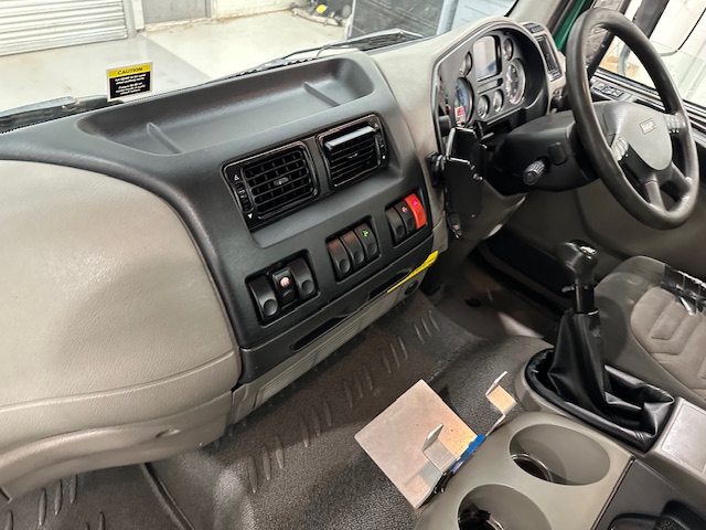 DAF LF55 220 Day Cab Dropside Crane