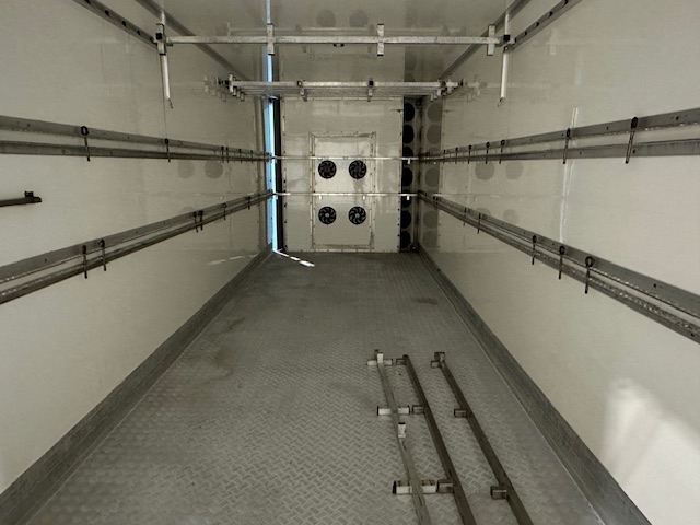 Scania P320 6×2 10 Tyre Rear Lift Insulated Box Van