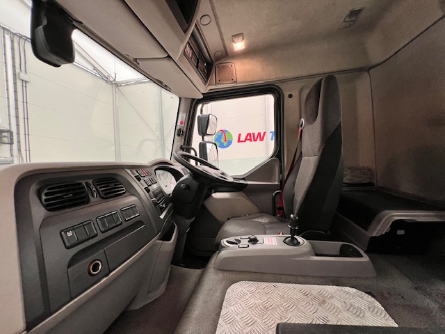 DAF LF 260 4×2 Rest Cab Tractor Unit