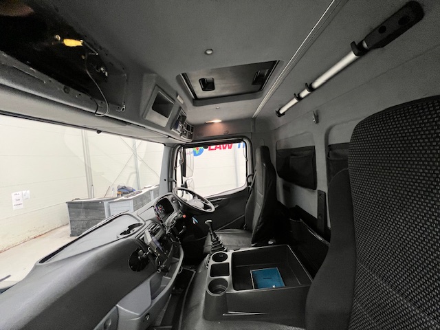Mercedes Axor 1824 Day Cab Fridge Box