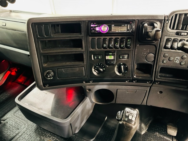 Scania R480 Rear Lift Sleeper Cab Flatbed Manual