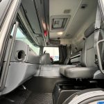 Scania P370 8×4 Sleeper Cab Skip Loader - thumbnail