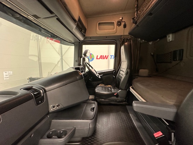 Scania R450 6×2 Midlift Highline Tractor Unit