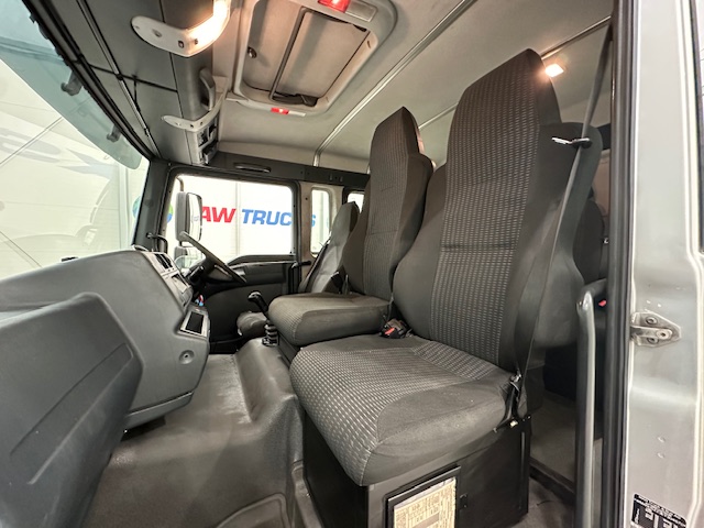 MAN TGL 12.220 Crew Cab Tilt and Slide