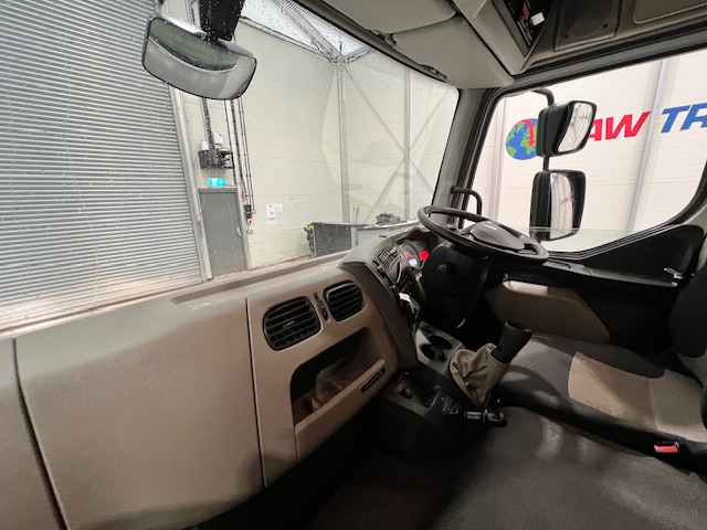 Renault Midlum 190 Sleeper Cab Box Van