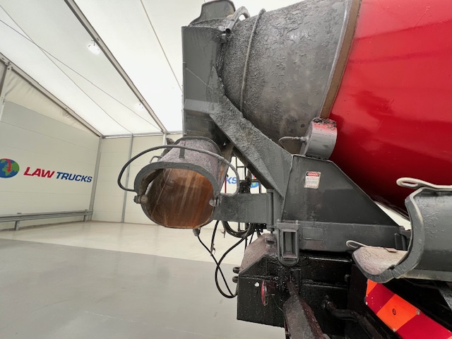 Hino 700 2813 6×4 Cement Mixer