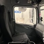 Mercedes Axor 1824 Day Cab Box Van - thumbnail