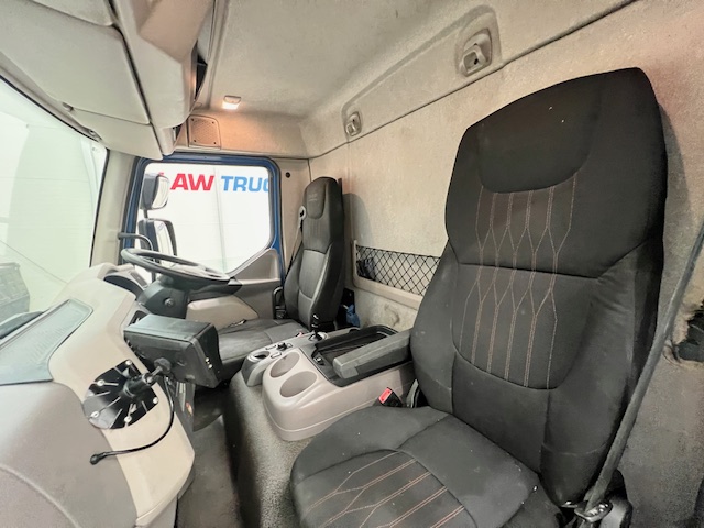 DAF LF 180 Day Cab Dropside with Tail Lift
