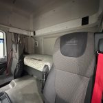 DAF CF 330 6×2 Rear Lift Sleeper Cab Curtainsider - thumbnail
