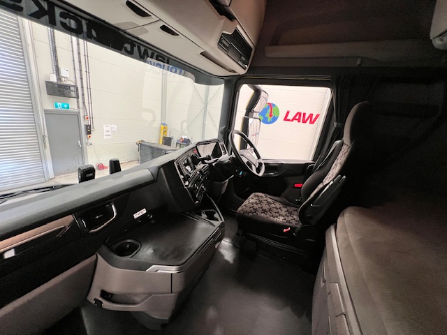 Scania S450 6×2 Midlift Highline Tractor Unit