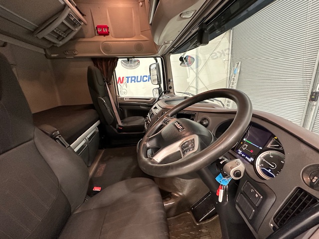 DAF XF 480 6×2 Midlift Tractor Unit