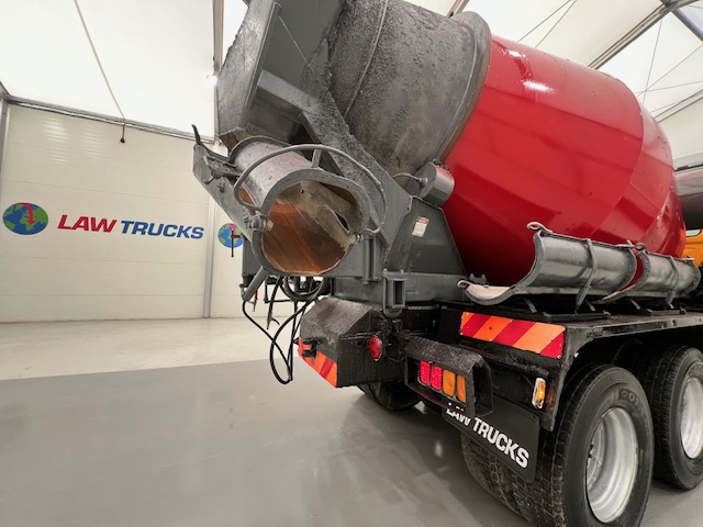 Hino 700 2813 6×4 Cement Mixer