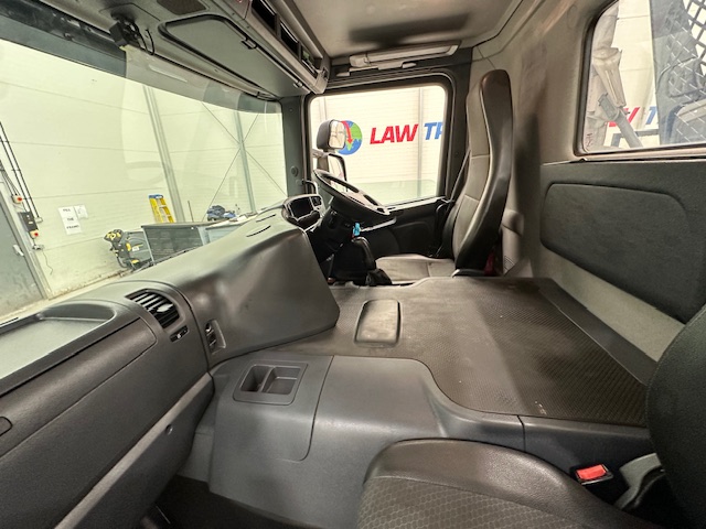 Scania P250 4×2 Day Cab Skip Loader