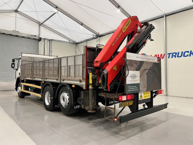 Renault C320 6×2 Day Cab Dropside with Crane