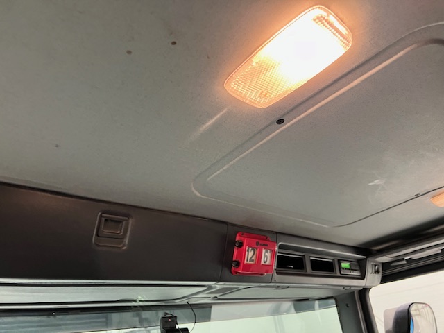 Scania P280 6×2 Rear Lift Dropside Brick Grab