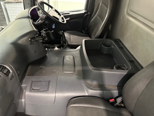 Scania P280 6×2 Rear Lift Day Cab Fridge Box Manual