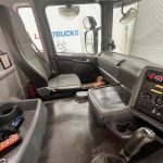 Scania G410 8×4 Rest Cab Hookloader Drawbar - thumbnail