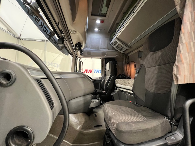 DAF XF 510 6×2 Midlift Tractor Unit Manual