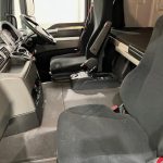 MAN TGM 18.250 4×2 Sleeper Cab Curtainsider - thumbnail