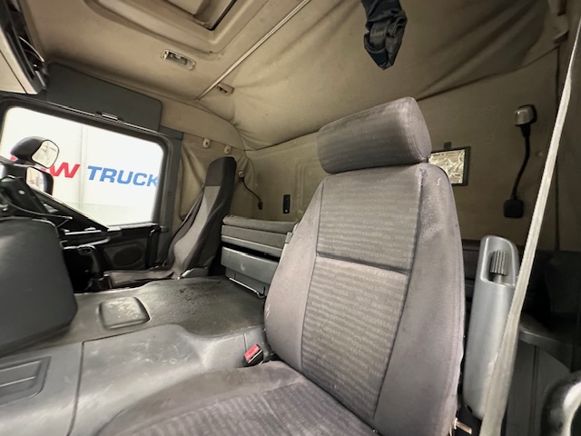 Scania P420 8×4 Sleeper Cab Vacuum Tanker