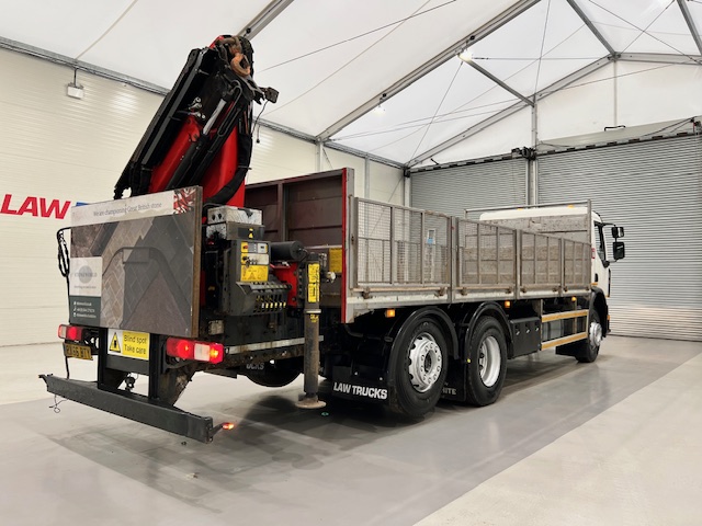 Renault C320 6×2 Day Cab Dropside with Crane