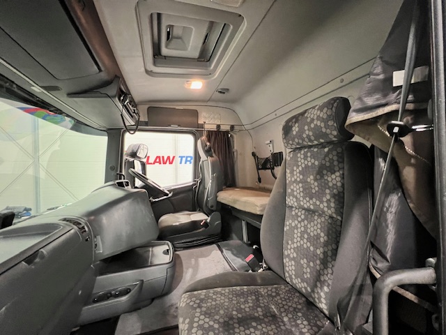 Scania R410 8×4 Sleeper Cab Bulk Tipper