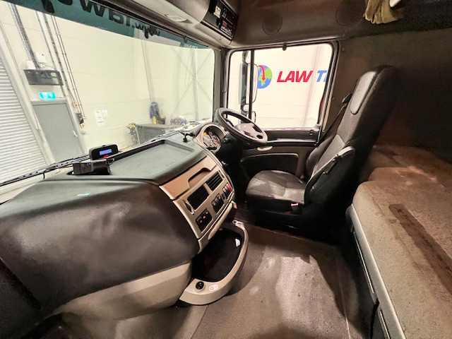 DAF XF105 460 6×2 Super Space Cab Tractor Unit
