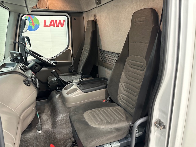 DAF  LF55 220 Day Cab Fridge Box