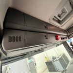 Scania P370 8×4 Sleeper Cab Skip Loader - thumbnail