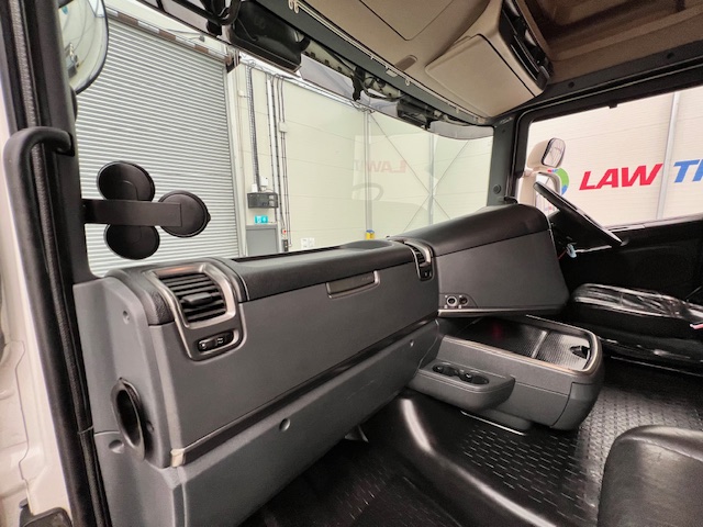 Scania R420 6×2 Midlift Topline Tractor Unit