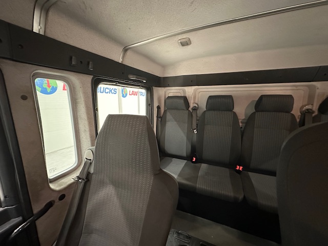 MAN TGL 12.220 Crew Cab Tilt and Slide