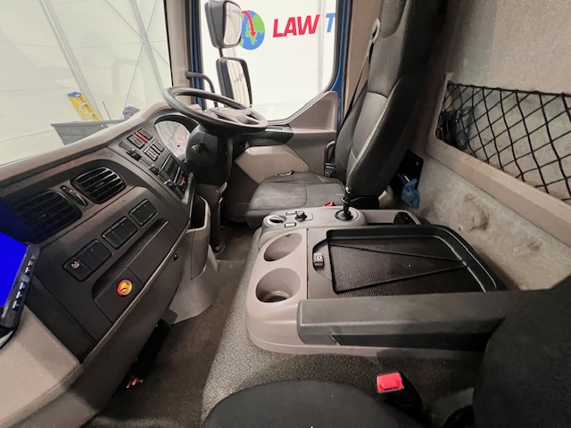DAF LF 180 Day Cab Dropside with Tail Lift