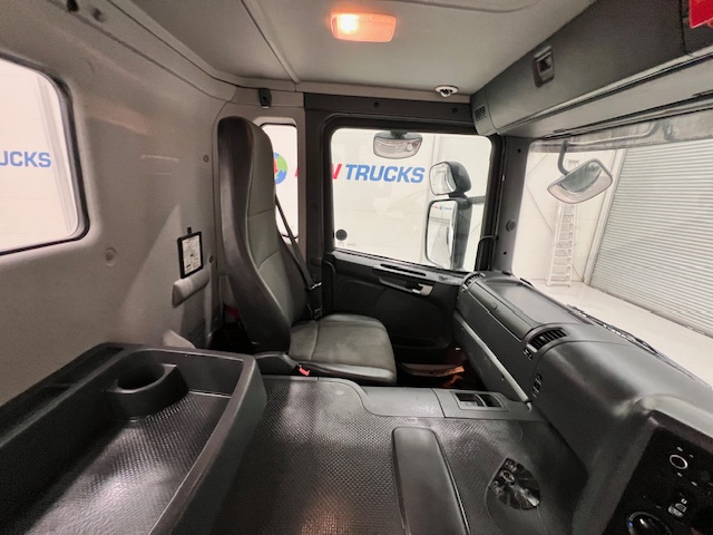 Scania P400 8×4 Day Cab Chassis