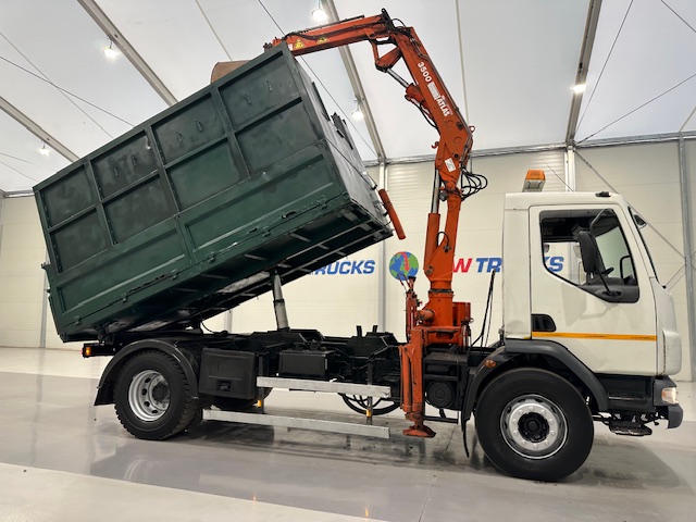 DAF LF55 220 4×2 Steel Tipper Grab Manual