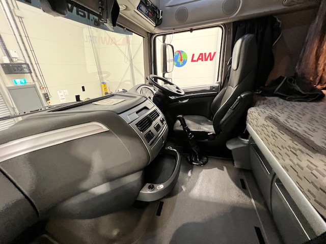 DAF XF 510 6×2 Midlift Tractor Unit Manual