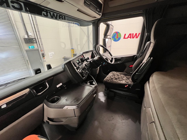 Scania S450 6×2 Midlift Highline Tractor Unit