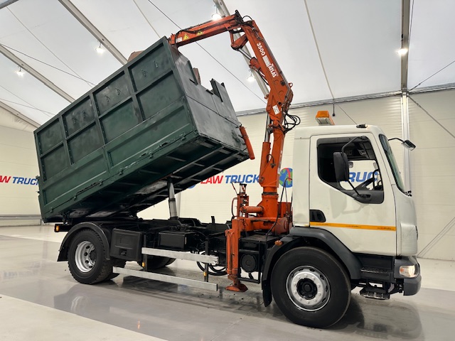 DAF LF55 220 4×2 Steel Tipper Grab Manual