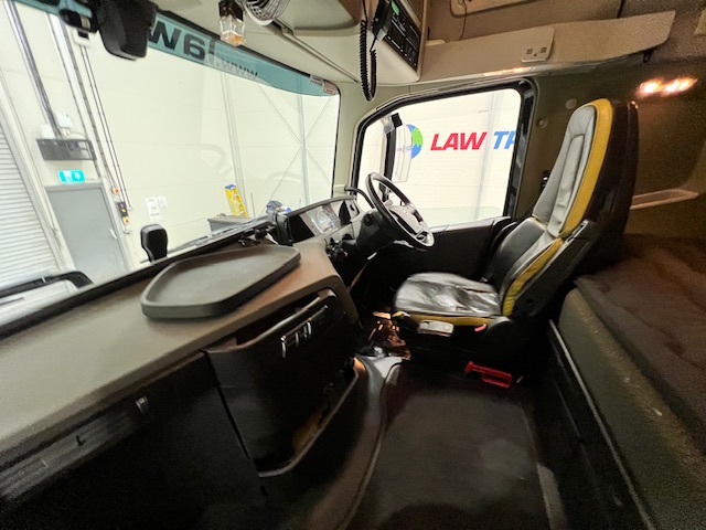 Volvo FH16 750 6×2 Midlift Tractor Unit